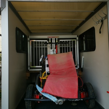 Anhänger Mit Hundeboxen