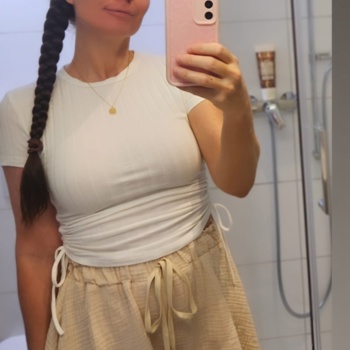 Natürliche Schweizerin Massage mit Orgasmusverzögeung . Bild 4