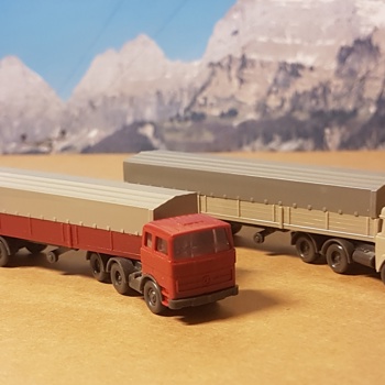 Spur N, WIKING Modellautos: 5 LKWs Magirus Deutz / Mercedes Bild 2