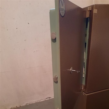 Tresor massiv,120kg Sicherheitstresor  Feuerschutz Bild 3