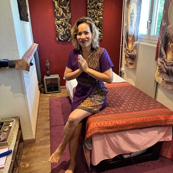 Auszeit für Körper und Geist mit Massage bei Linda in Bern