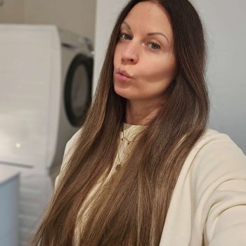 Natürliche Schweizerin Massage mit Orgasmusverzögeung
