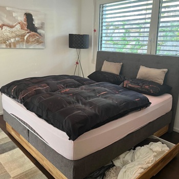 Schlafzimmer Bett