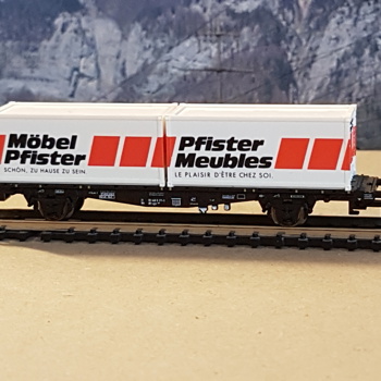 Modellbahn Spur N: SBB Tragwagen mit Container Möbel Pfister