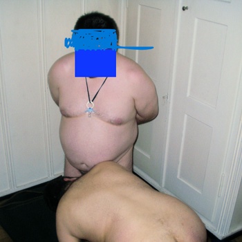 Zwei M suchen den/die/das Dritte im Bunde für BDSM Bild 2
