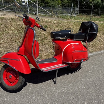 Komplett restaurierte, wunderschöne 125er Vespa 1966