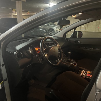 Peugeot 5008 1.6 Turbo zuverkaufe Bild 3
