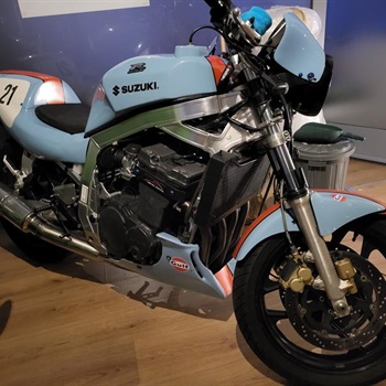 Corina H. Suzuki GSXR 1100 Limited...