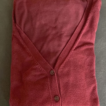 Gr. 42 Strickjacke von S. Oliver