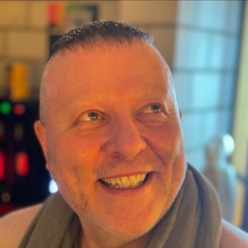 Gönne dir eine wohltuende Massage und gönne dir eine Auszeit
