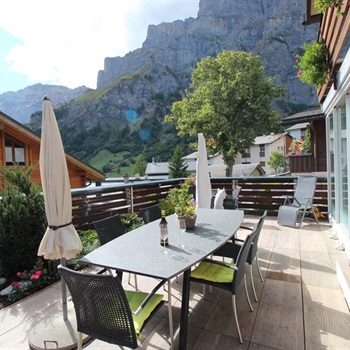 CHALET CH-02, exklusives 6.5-Zimmer-Luxus-Chalet Bild 4