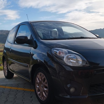 Renault Twingo 1.2 Miss Fifty – Jahrgang 2011, 8‑fach bereif