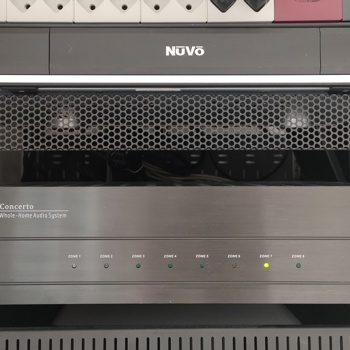 Control4 EA-5 & NuVo Concerto 8-Zonen Multiroom-Syst. Bundle Bild 3