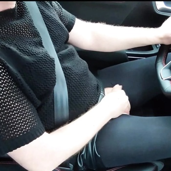 Wer lässt sich in DWT, Nylonstrümpfe im Auto aussaugen Bild 2