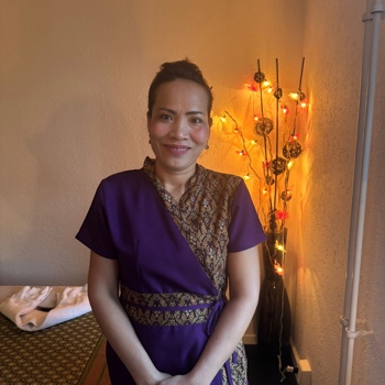Auszeit für Körper und Geist mit Massage bei Linda in Bern Bild 3