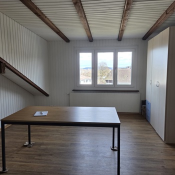 Schöne 2.5 - Zimmerwohnung in Port bei Biel zu vermieten Bild 4