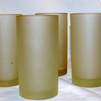 4 Gläser für Kerzen etc.    5,00 Bild 2