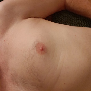 Besuchbarer Senior sucht einen Freund für regelmässige Dates