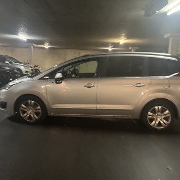 Peugeot 5008 1.6 Turbo zuverkaufe