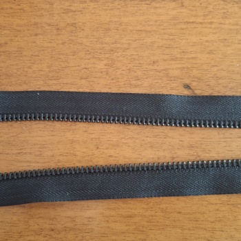 schwarze Reissverschlüsse 65cm Bild 2