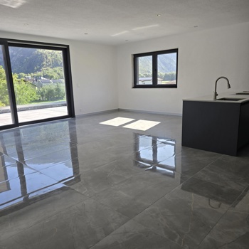 Top moderne 3,5 ZW mit 38m2 Terrasse u. E-Ladestation Bild 2