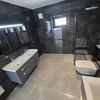 Top moderne 3,5 ZW mit 30m2 Terrasse u. E-Ladestation Bild 3