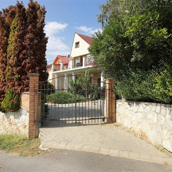 Anwesen mit Weinberg und Wohnhaus in Vinica / Slo Bild 2