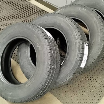 Winterreifen 205/75 R16C 110/108 Continental VanContact