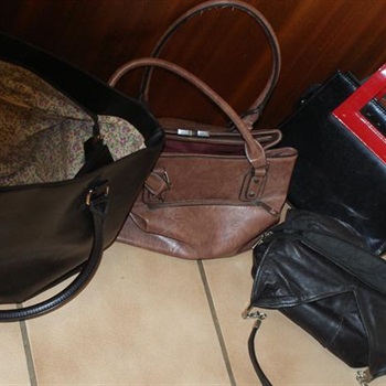 5 div Taschen Bild 2