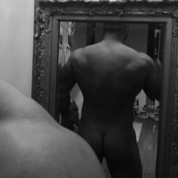 Attraktiver dominater Mann sucht eine Lady