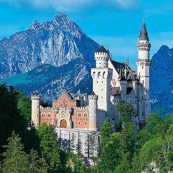 FLÜGE ZUM SCHLOSS NEU SCHWANSTEIN