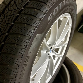 4x Pirelli Komplett-Winterautoreifen Bild 3
