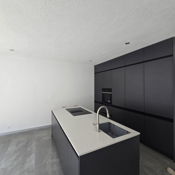 Top moderne 3,5 ZW mit 38m2 Terrasse u. E-Ladestation