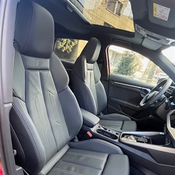 Zum Verkauf steht Audi S3 Sportback neuwertig! Bild 4