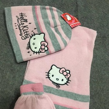  Hello Kitty Mütze Beanie...