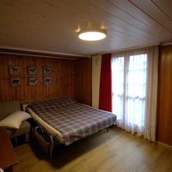 Chalet CH-11, Gemütliches 4.5-Zimmer Chalet Bild 4