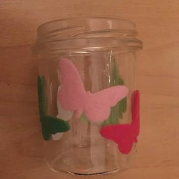 Konfitürenglas mit Schmetterlinge