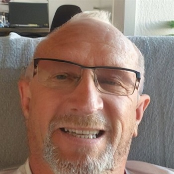 Suche eine ältere Frau 75- 90 Jahre Bild 2