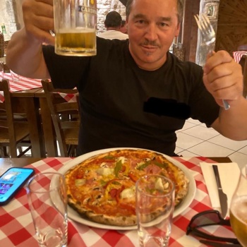 Ich M51 suche eine frau für gelegentliche Treffen.