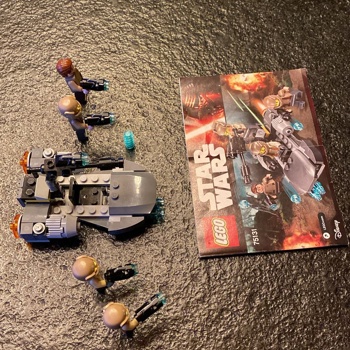 LEGO Star Wars 75131 Resistance Trooper Battle Pack Bild 3