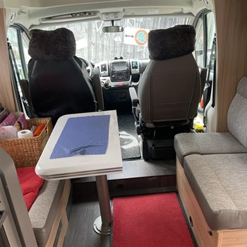 Adria Matrix Plus 670 DL Swiss Luxus Edit. CH-Fzg Bild 4